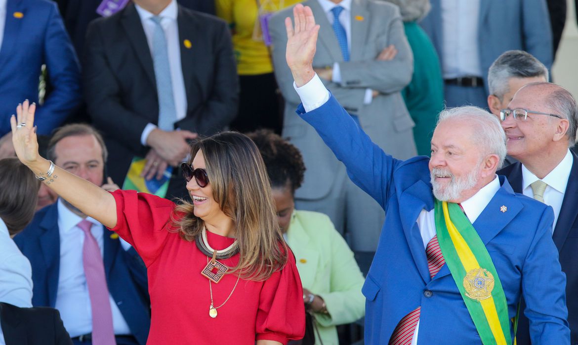 Lula embarca para Nova Déli para participar da Cúpula do G20 