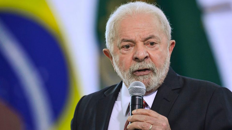 Lula sanciona orçamento e veta R$ 5,6 bilhões em emendas parlamentares