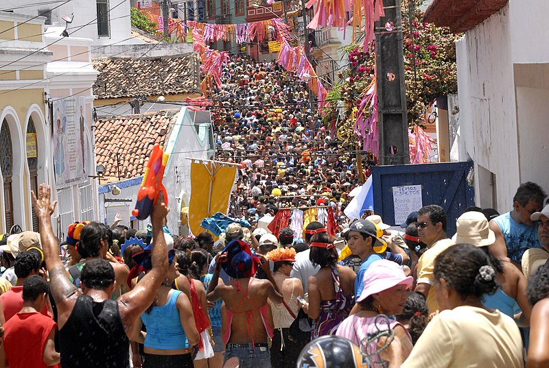 Bolsa e bancos abrem durante o carnaval deste ano? Entenda