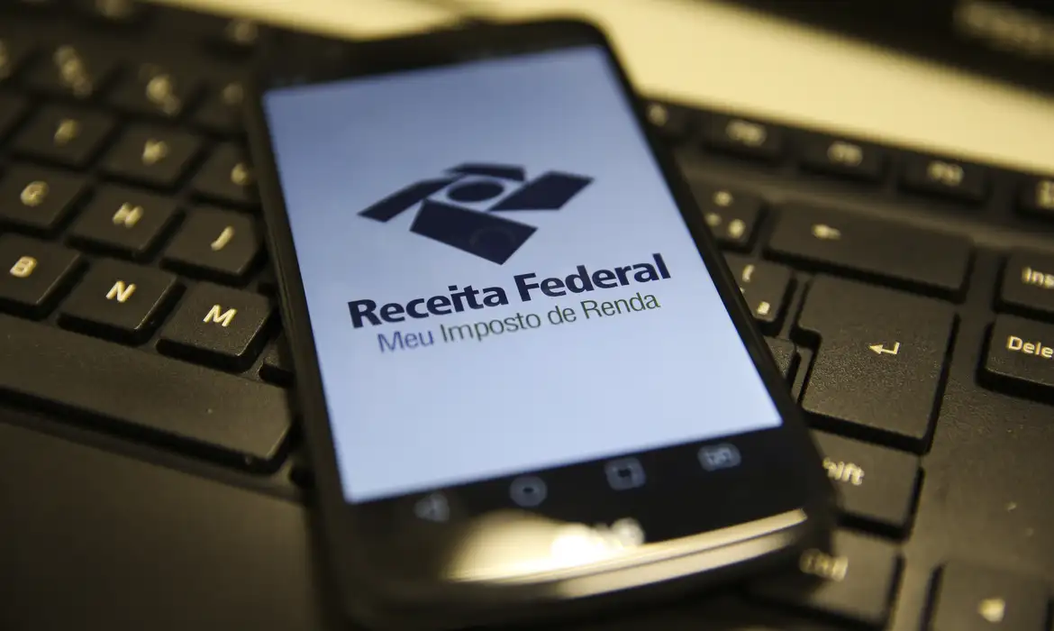 Receita Federal abre consulta a novo lote residual do Imposto de Renda