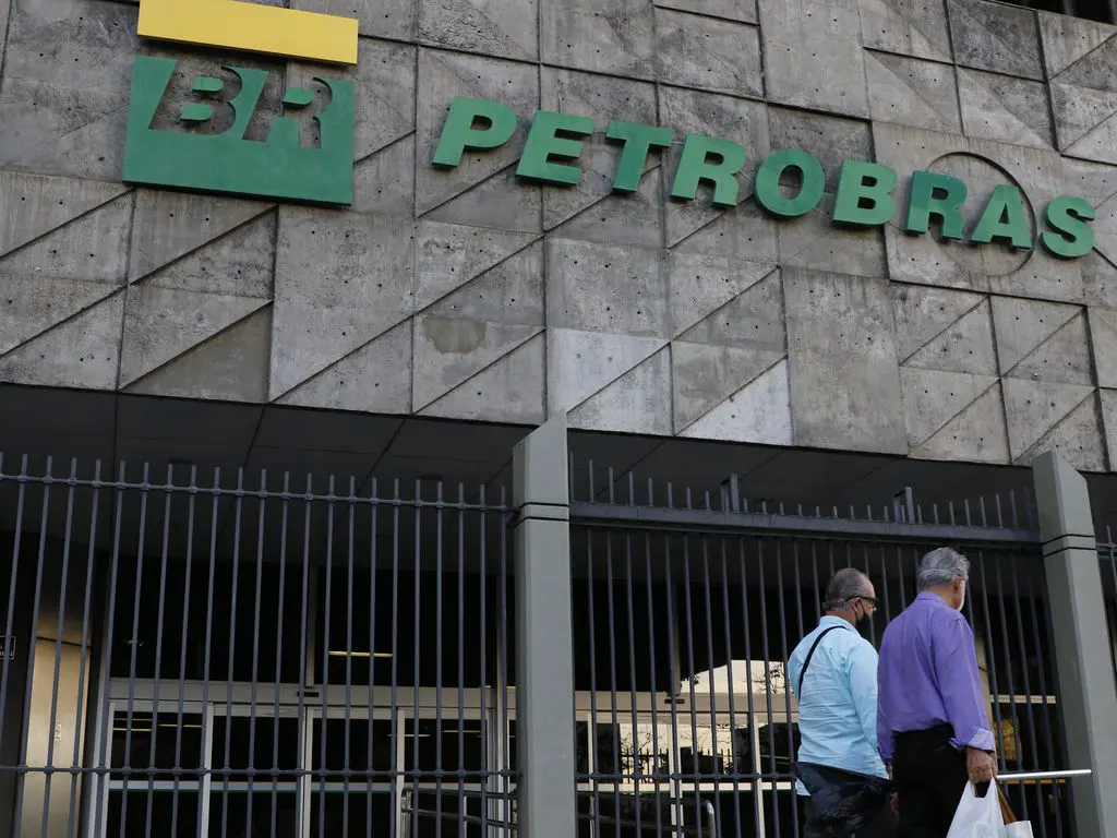 ata do Fed nos EUA; dividendos da Petrobras no Brasil